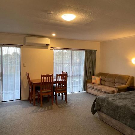 פאנגאריי Cherry Court Motor Lodge מראה חיצוני תמונה