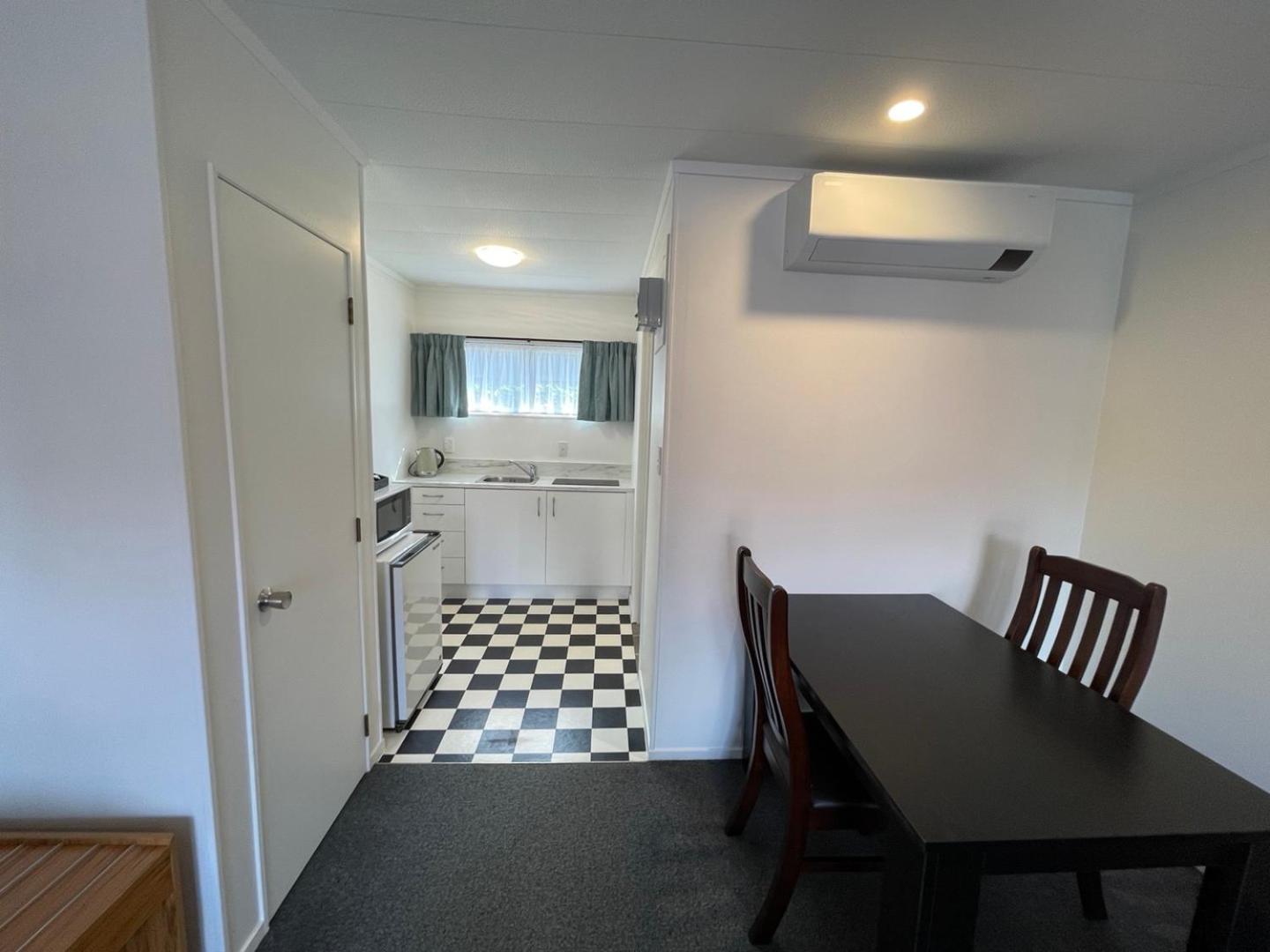 פאנגאריי Cherry Court Motor Lodge מראה חיצוני תמונה